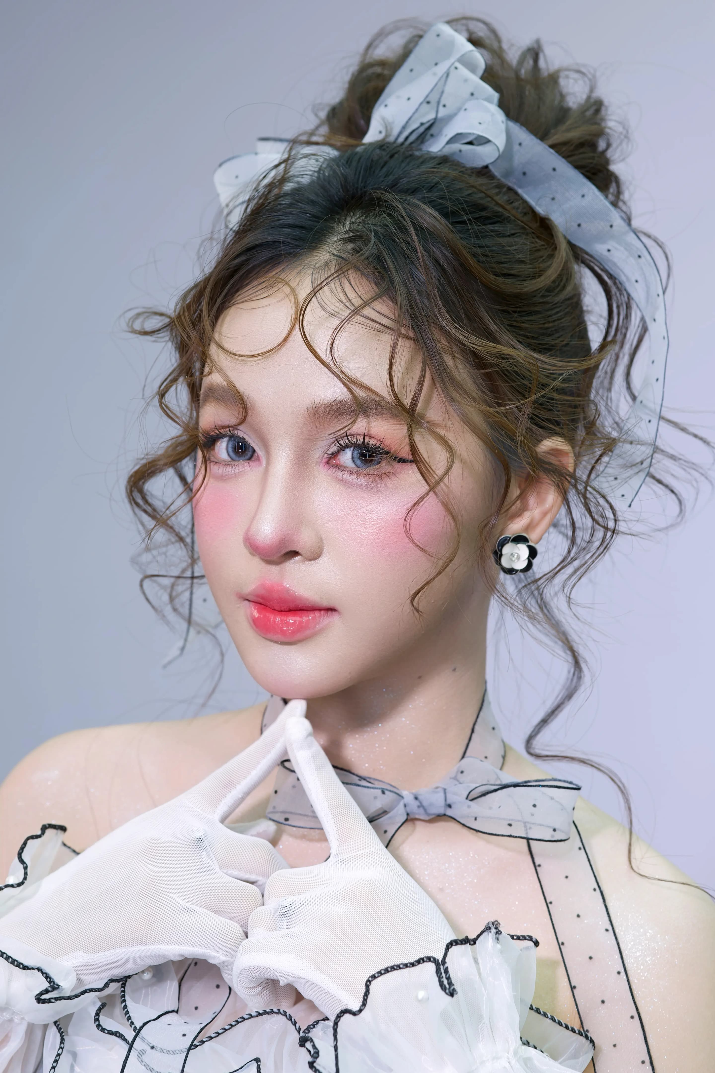 Cô dâu trang điểm Búp Bê Barbie